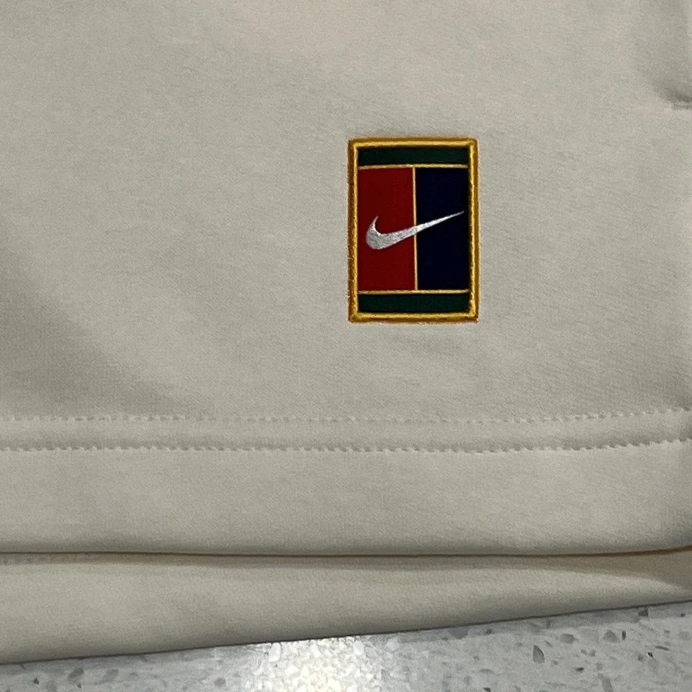 Nike Spring Heritage Fleece Shorts Women's Sz L Tennis‎ HQ0364-110 NWT